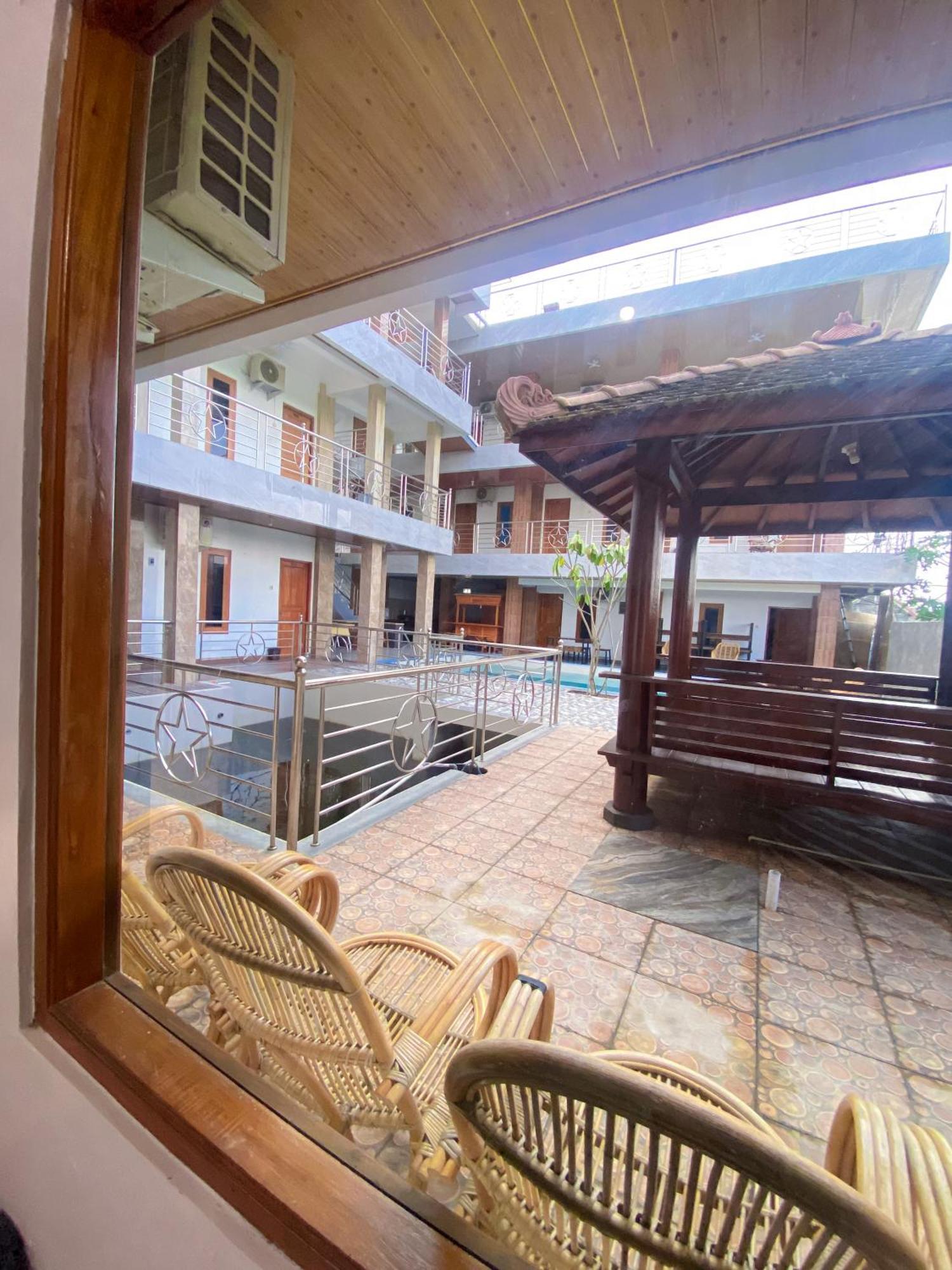 Hotel Wijaya Family 2 Kalasan Экстерьер фото